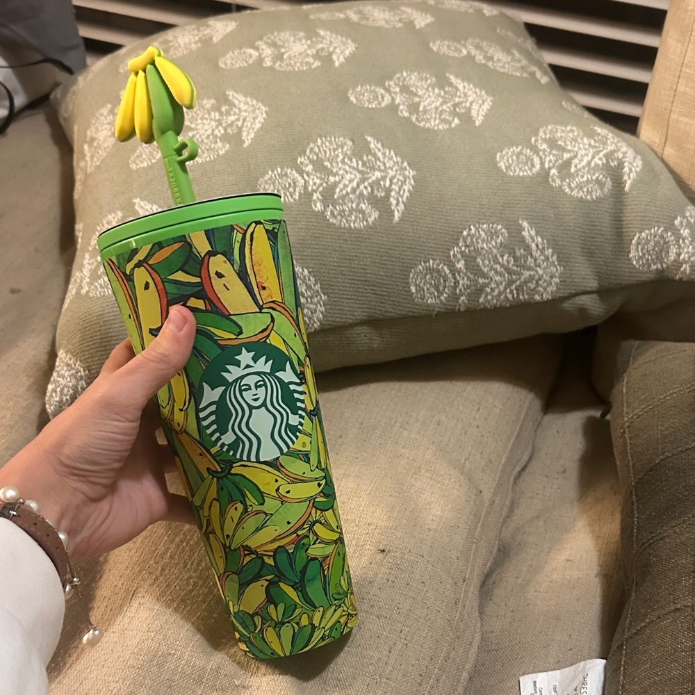 NWT FARM RIO X STARBUCKS TUMBLER WITH STRAW TOPPER 24oz